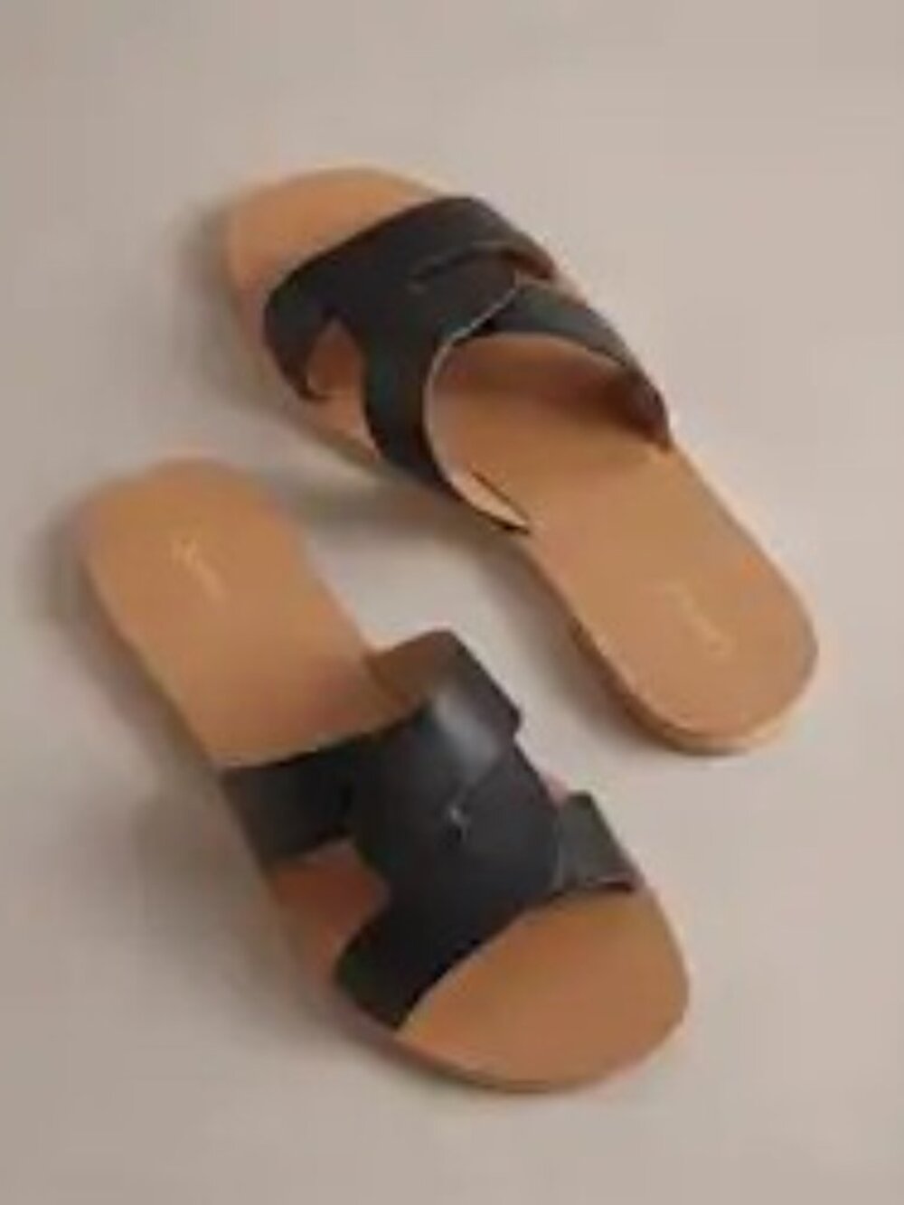 Quince Women's Italian Leather Cutout Slide Sandal Black 7.5 Quiet Luxury Chic
